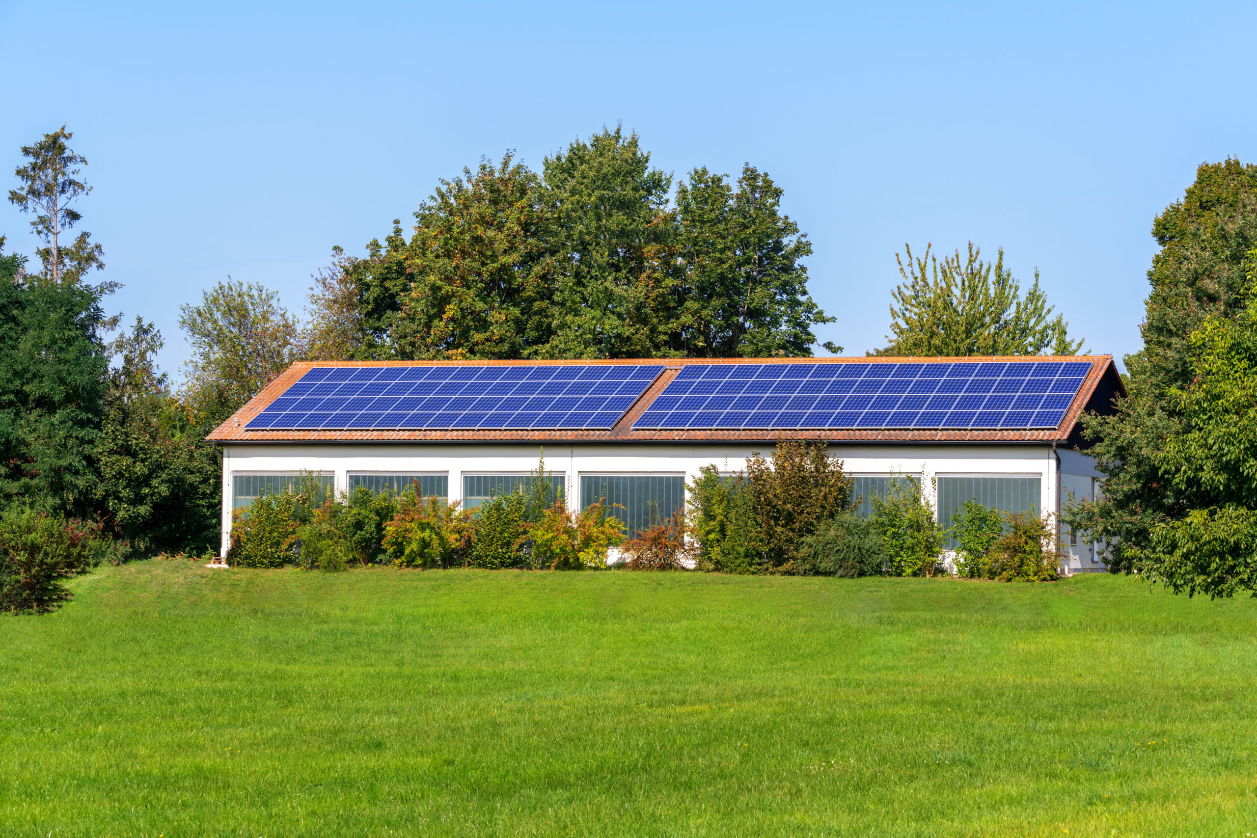 How To Heat A Greenhouse With Solar Panels