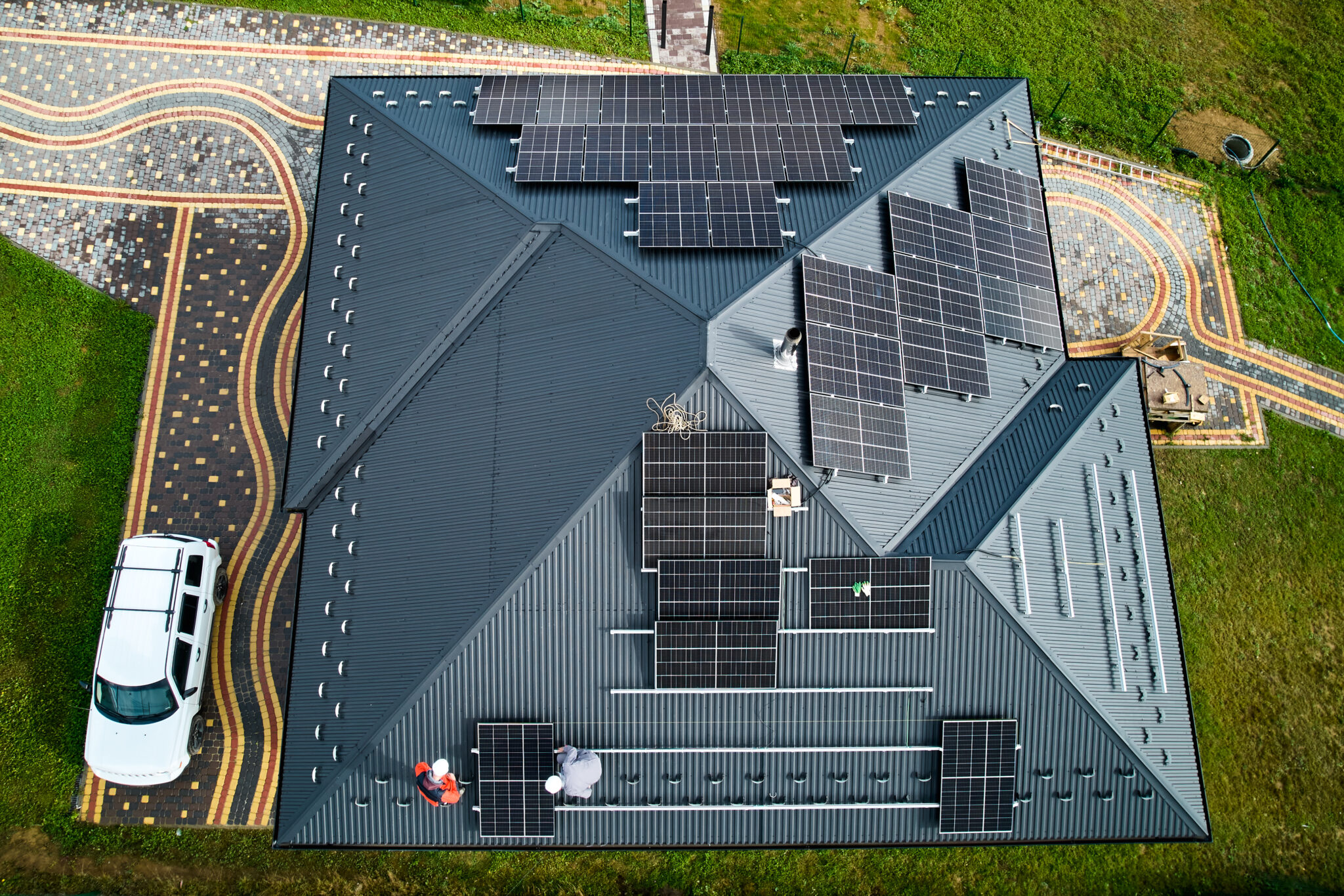 How Many Solar Panels Can Fit on Your Roof ? - Stanton Solar