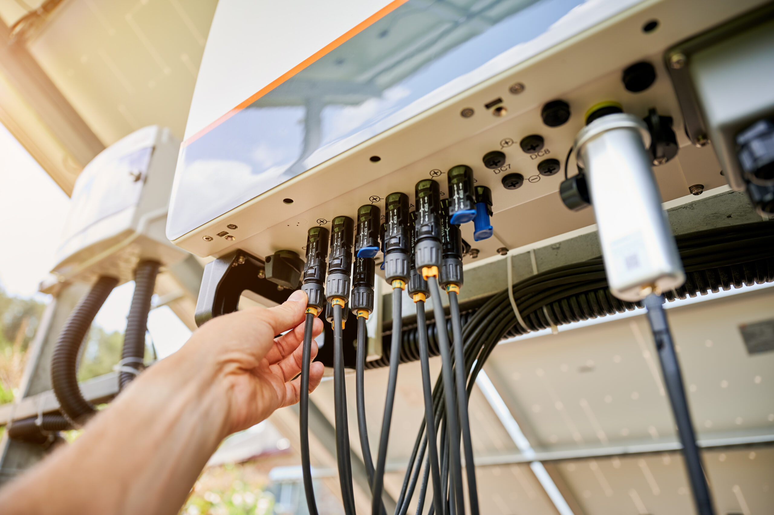 Everything you need to know about a Hybrid Inverter?